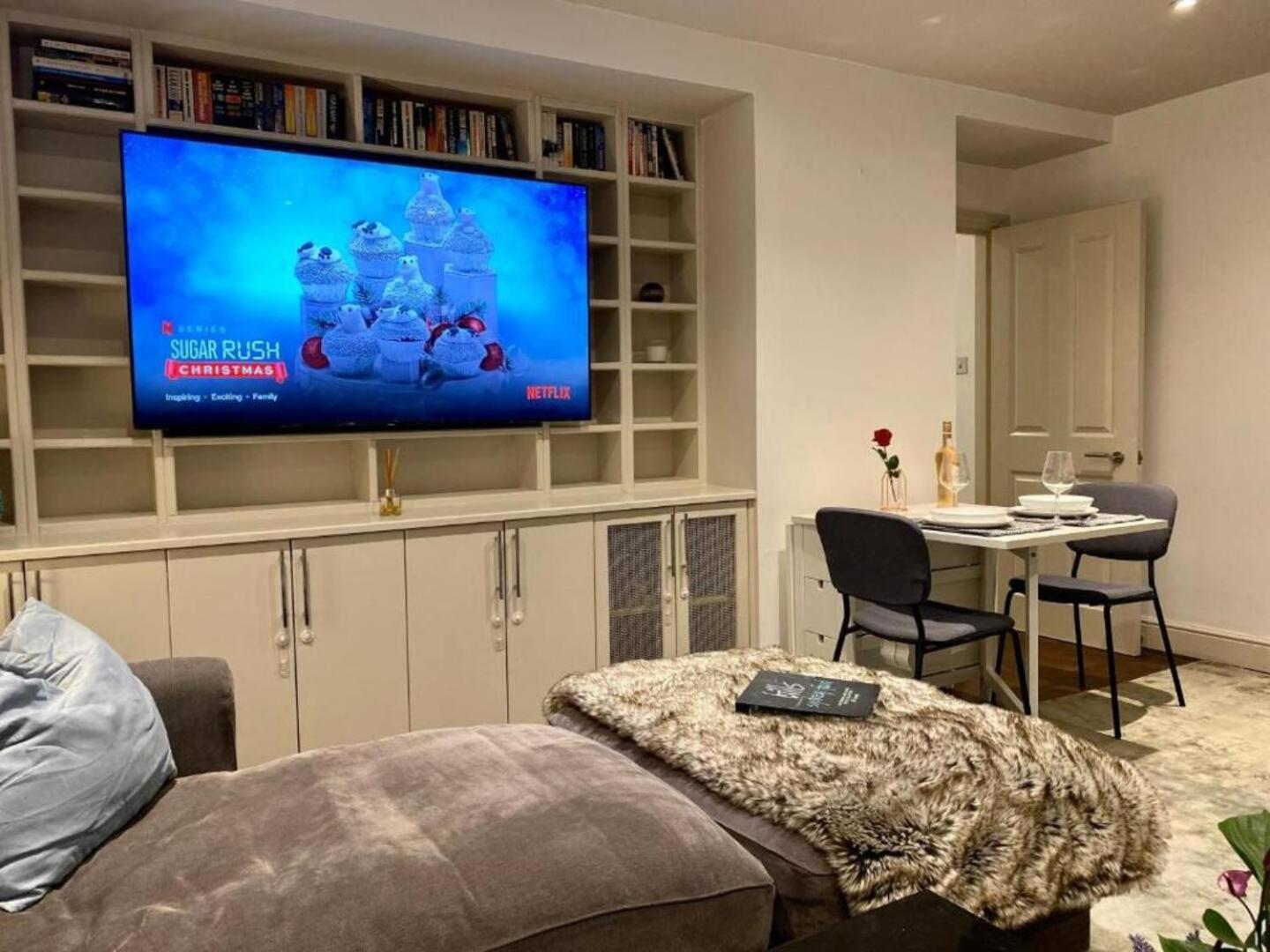 Niru Experience Hidden Gem In Chelsea 2Bd 2Ba Apartment London Exterior photo