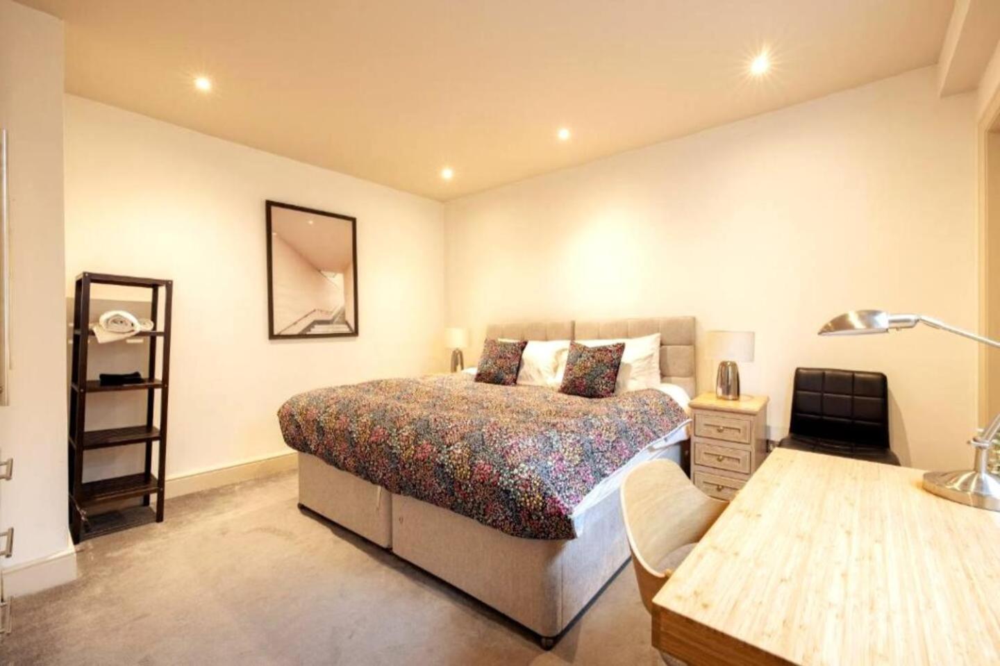 Niru Experience Hidden Gem In Chelsea 2Bd 2Ba Apartment London Exterior photo