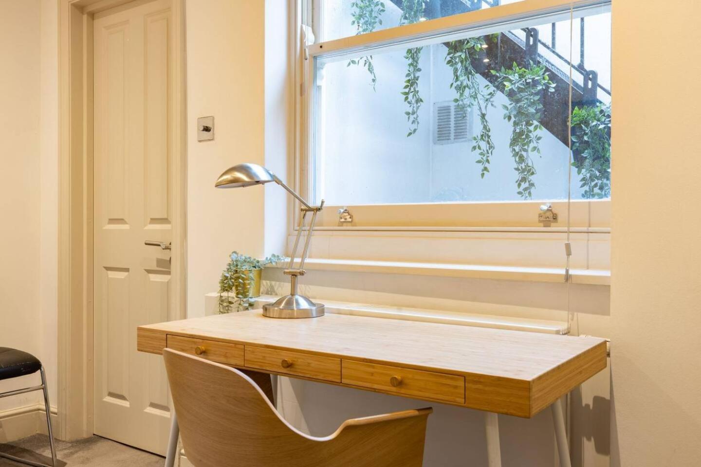 Niru Experience Hidden Gem In Chelsea 2Bd 2Ba Apartment London Exterior photo